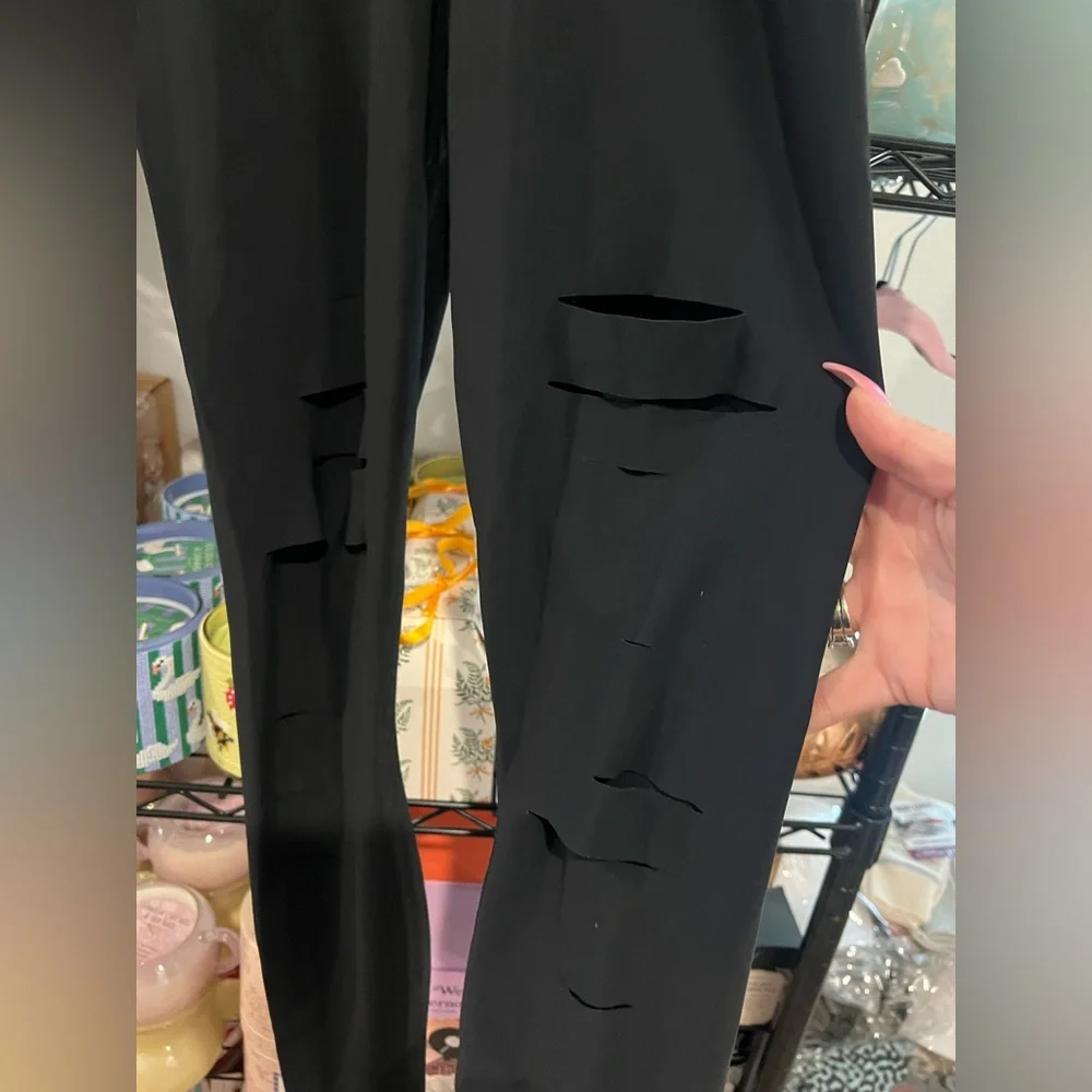 ALO YOGA- 718 High Waist Ripped Warrior Legging, XS or SMALL NWOT